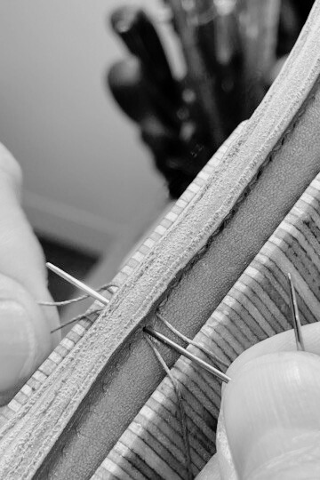 Yvon morin - artisan maroquinier - parcours - point sellier Yvon Morin - artisan maroquinier - parcours - point sellier