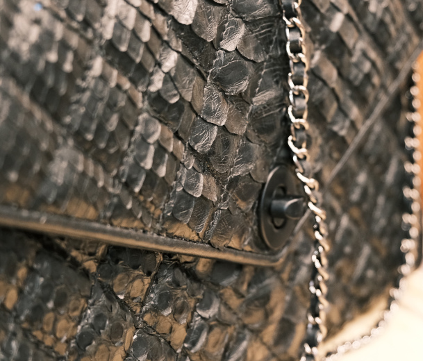 Yvon morin - artisan maroquinier - sac à main - creations sur-mesure Yvon Morin - artisan maroquinier - sac à main - créations sur-mesure