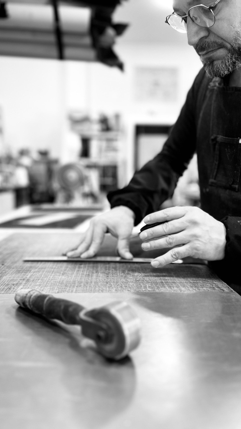 Yvon Morin - artisan maroquinier - suisse Yvon Morin - artisan maroquinier - suisse - Le Locle